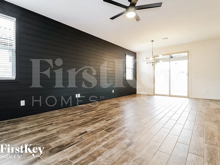 17538 W Villa Hermosa Ln — Photo 4