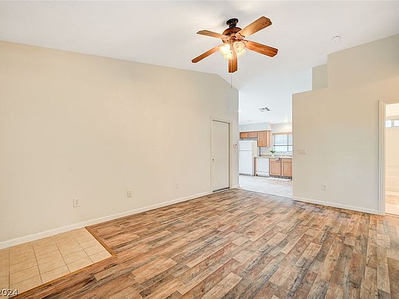 3rd image of 5089 Bayberry Crest St