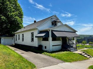 200 Bermond Ave, Endicott, NY 13760