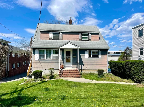 380 Grand Ave, Leonia, NJ 07605