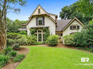 105 Powell Ave, Fairhope, AL 36532