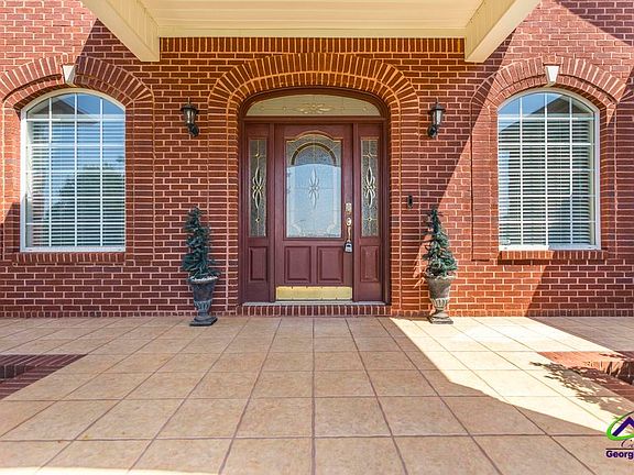 4th image of 455 Joseph Chandler Dr