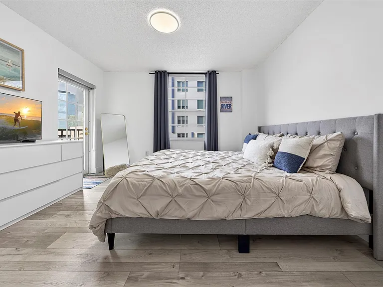520 SE 5th Ave #2404 — Photo 13