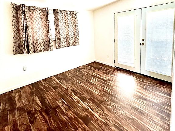 5th image of 1126 Hobson Ave