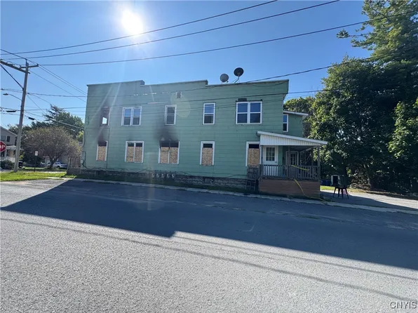 733 Alexandria St, Carthage, NY 13619
