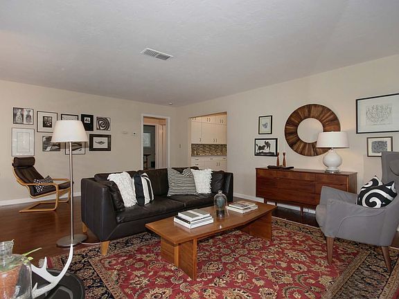 5th image of 2410 Saint Francis Dr