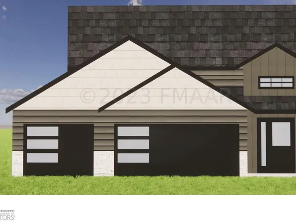 7375 28th St S, Fargo, ND 58104