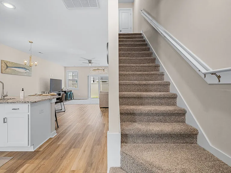 306 Starfish Ln — Photo 16