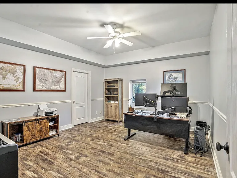 7030 Willowick Dr — Photo 10