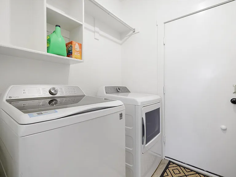 416 Rembert Ct — Photo 49