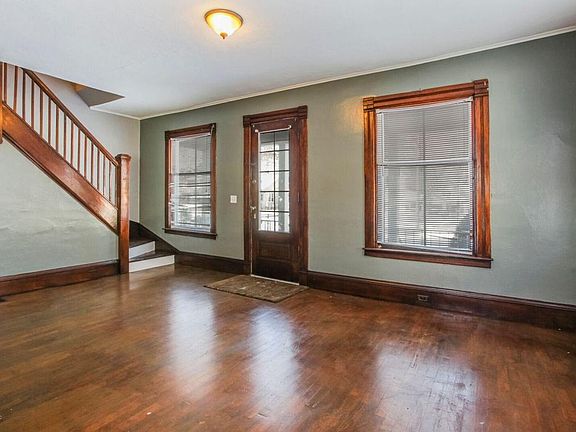 4th image of 2022 Palace Ave SW