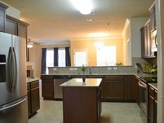 5th image of 206 Arsenal Dr