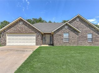 3219 Kings Dr, Springdale, AR 72764