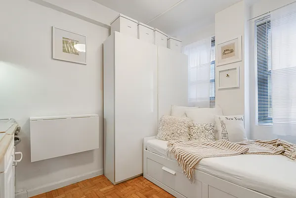 Rented by Weichert Properties - NYC | media 4