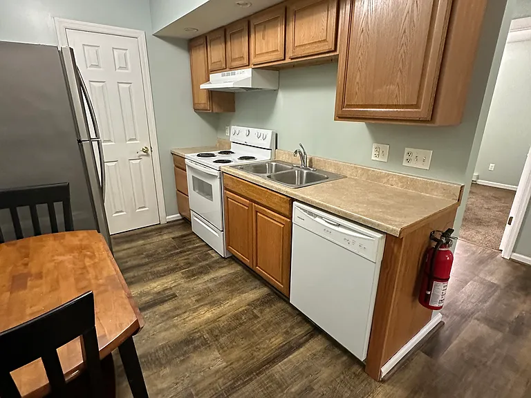 888 Wayne Ave #5 — Photo 6