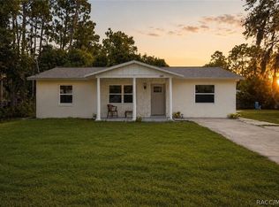 7054 W Village Dr, Homosassa, FL 34446