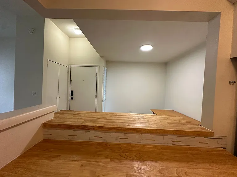 University Park Apartments near Cornell University — Photo 191
