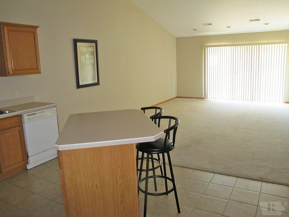 707 Laurel St Harlan, IA, 51537 Apartments for Rent Zillow