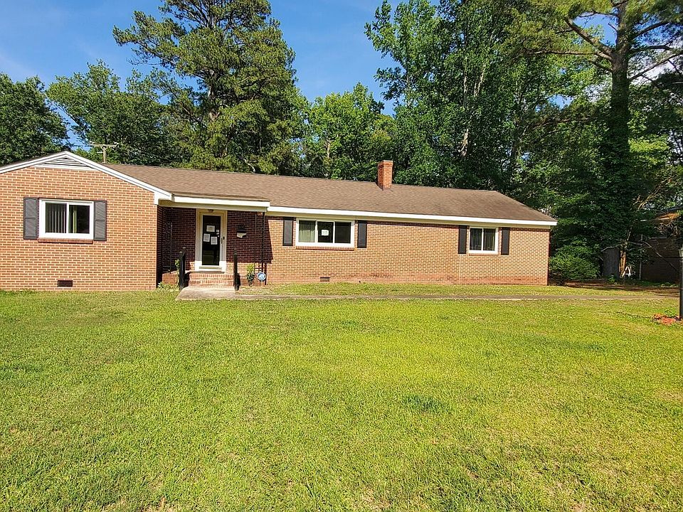 1st image of 505 Lakeview Drive
