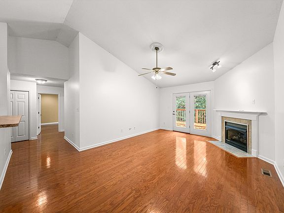 4th image of 8832 Carriage House Way #11
