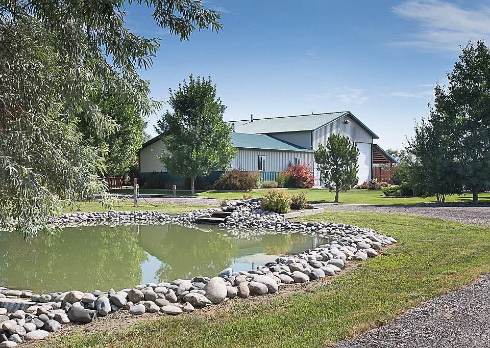 1st image of 1055 Billabong Dr
