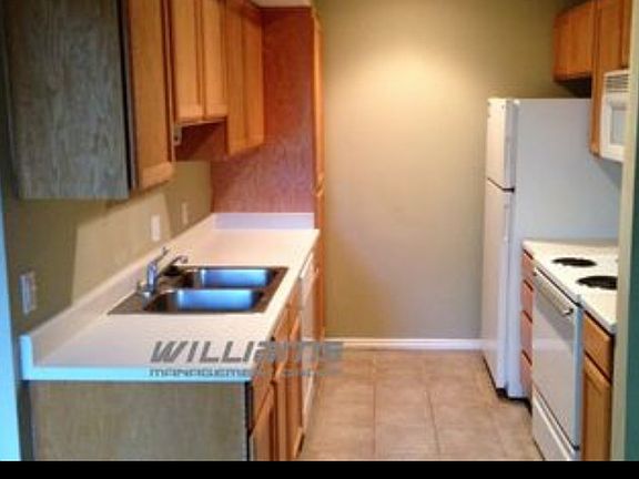 4th image of 107 W 600 N Unit 202