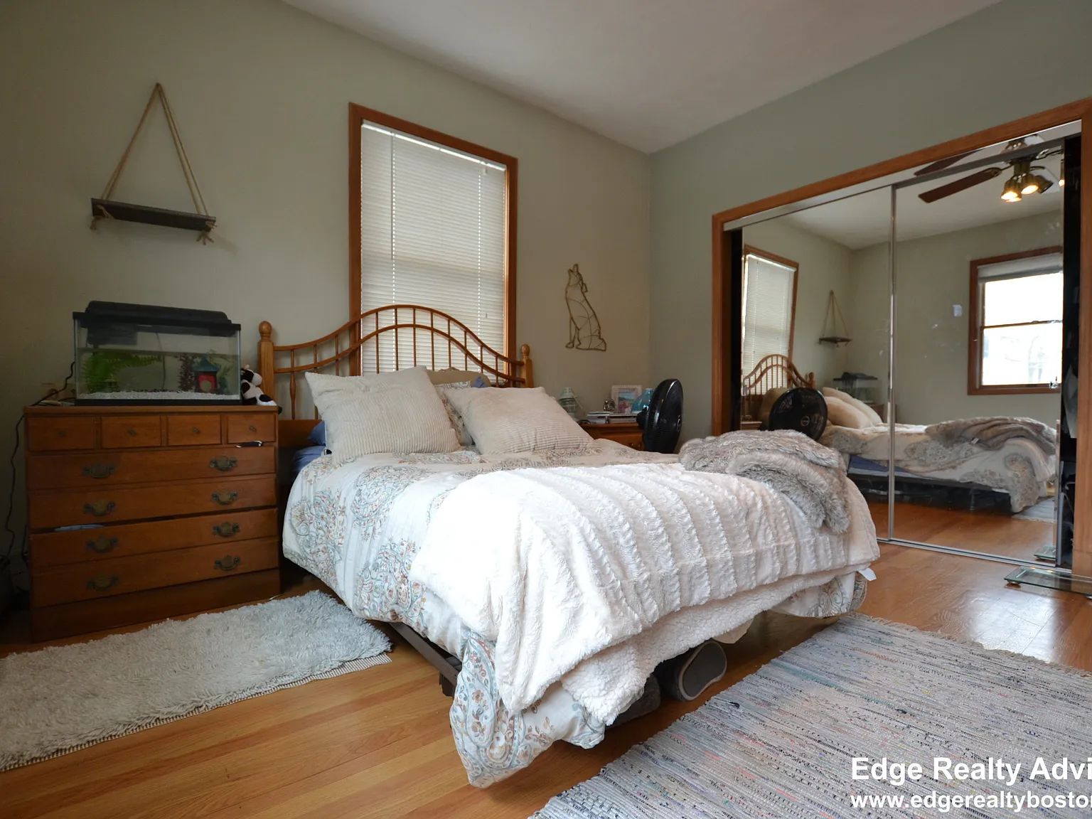 3 bed, 1100 sqft, $3,500 — Photo 4