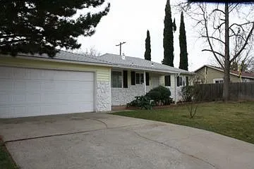 7350 Peacock Way photo 1