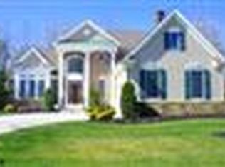 55 Pebble Beach Dr, Egg Harbor Township, NJ 08234