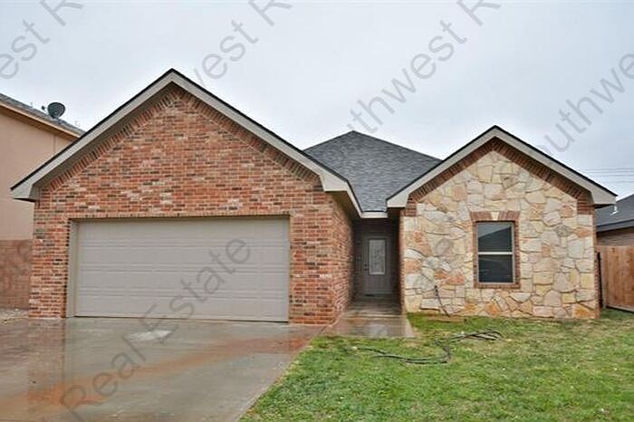 1st image of 2404 Joes Ln