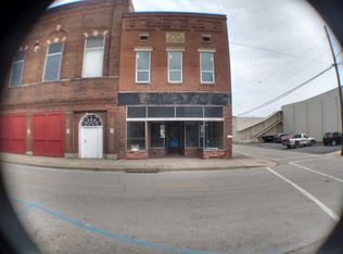 63 2nd St, Vanceburg, KY 41179