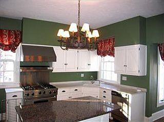 4th image of 745 Oakwood Ave
