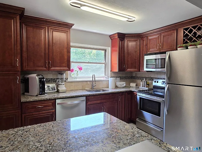 500 Oak Ave #21 — Photo 5