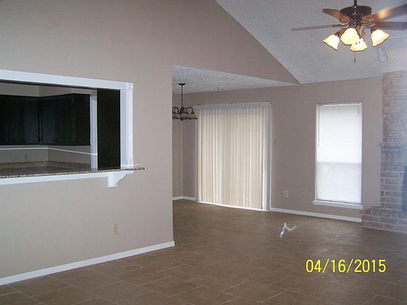 5th image of 4606 Coody Ln