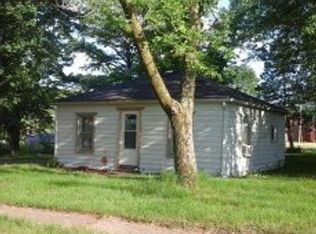 109 W Walnut St, Gladstone, IL 61437