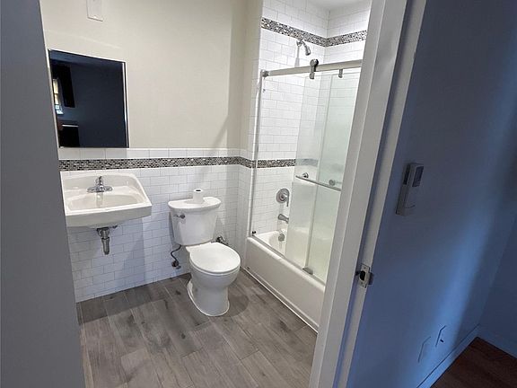 5th image of 1 Millers Ln #2C