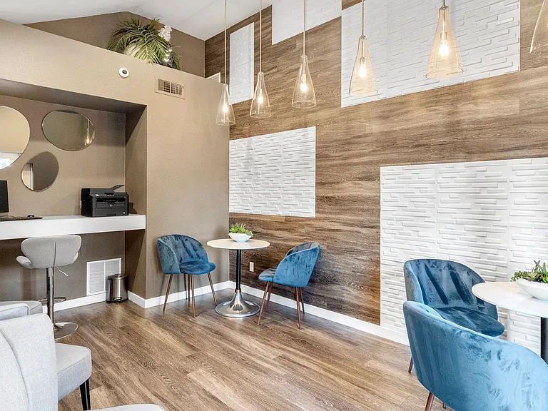 Unleash your productivity potential in this dynamic resident business center, an alternate workspace right outside your door. Enjoy high-speed Wi-Fi and free printing.