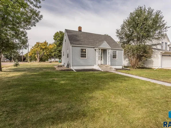 301 N Main St, Lennox, SD 57039