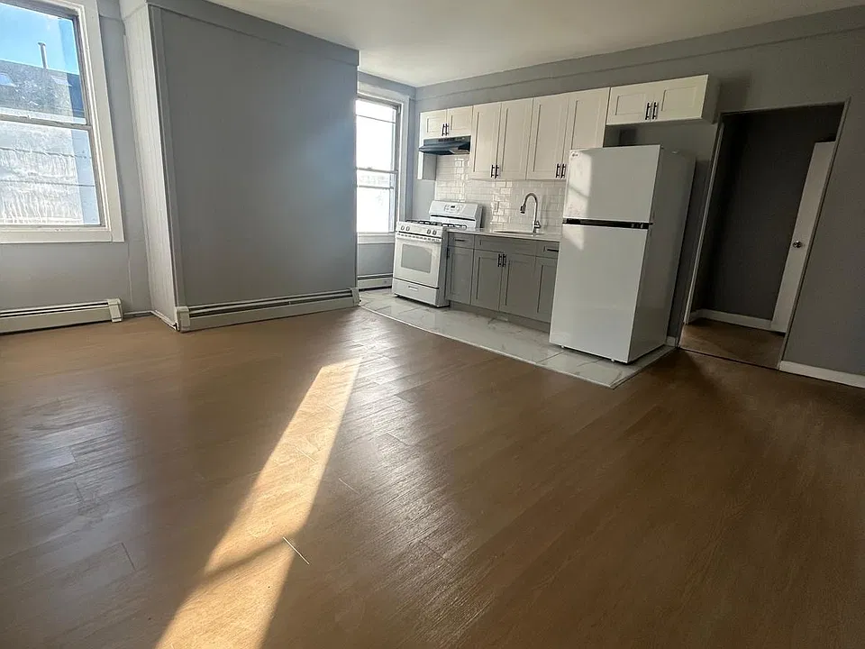 147 Main St #2