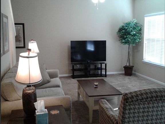 4th image of 1409 Wilkes Blvd #101-104
