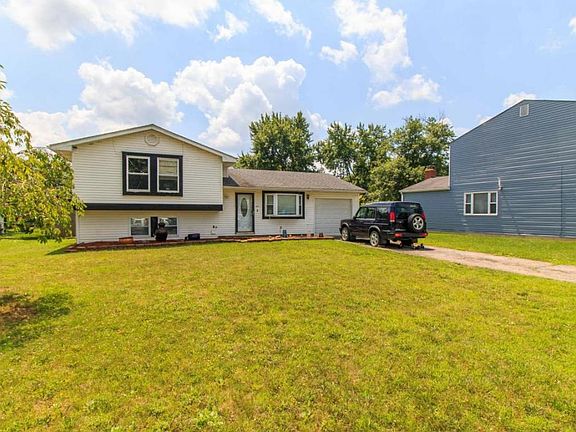 2nd image of 8661 Brookcrest Ct