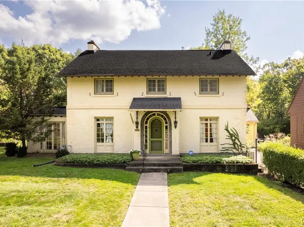 326 Berkeley Dr, Syracuse, NY 13210