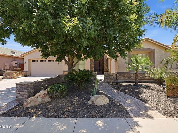 3rd image of 41869 W GRANADA Drive
