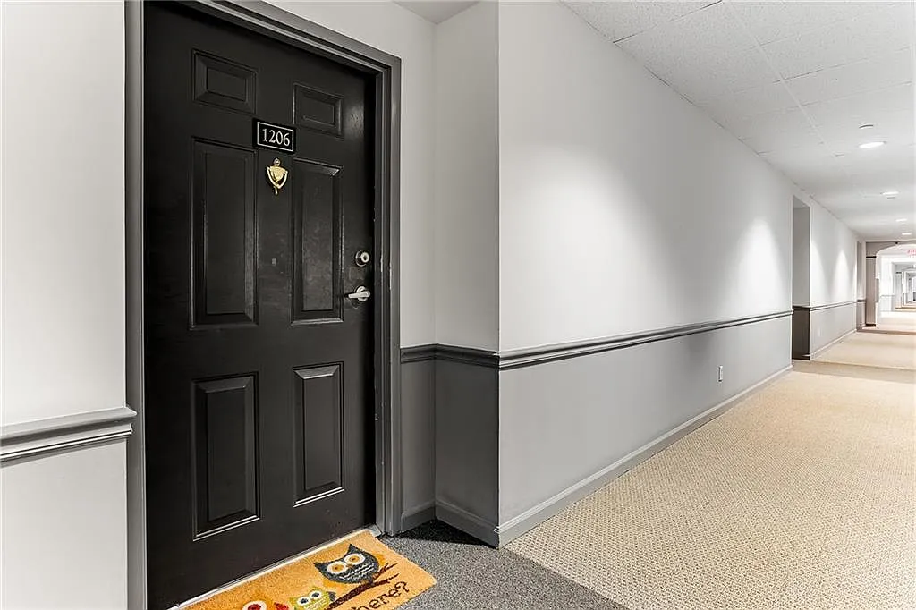 1 bed, 1.0 bath, 840 sqft, $1,500 — Photo 2