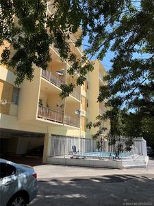 453 SW 2nd St APT 403D, Miami, FL, 33130