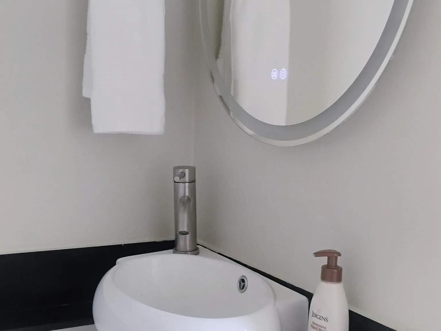 1 bed, 700 sqft, $1,400 — Photo 1