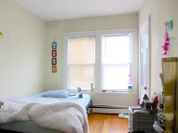 158 Calumet St, Roxbury, MA 02120