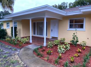 1855 Oak Lake Dr, Clearwater, FL 33764