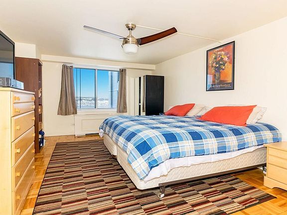4th image of 3333 Henry Hudson Pkwy APT 18F