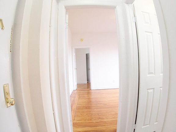 5th image of 1841 Mohegan Ave #7-1